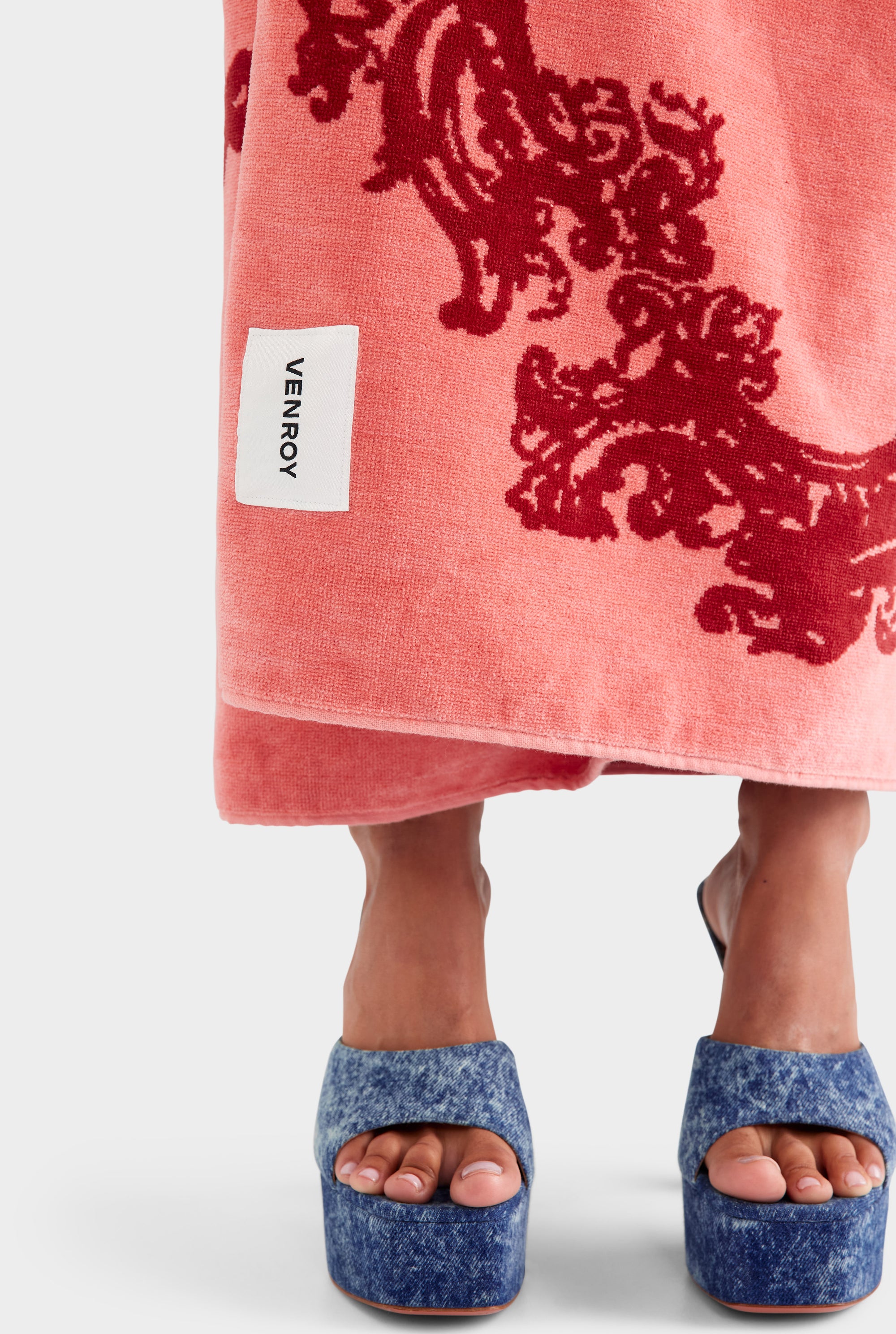 Sacred Heart Towel - Rose/Burgundy