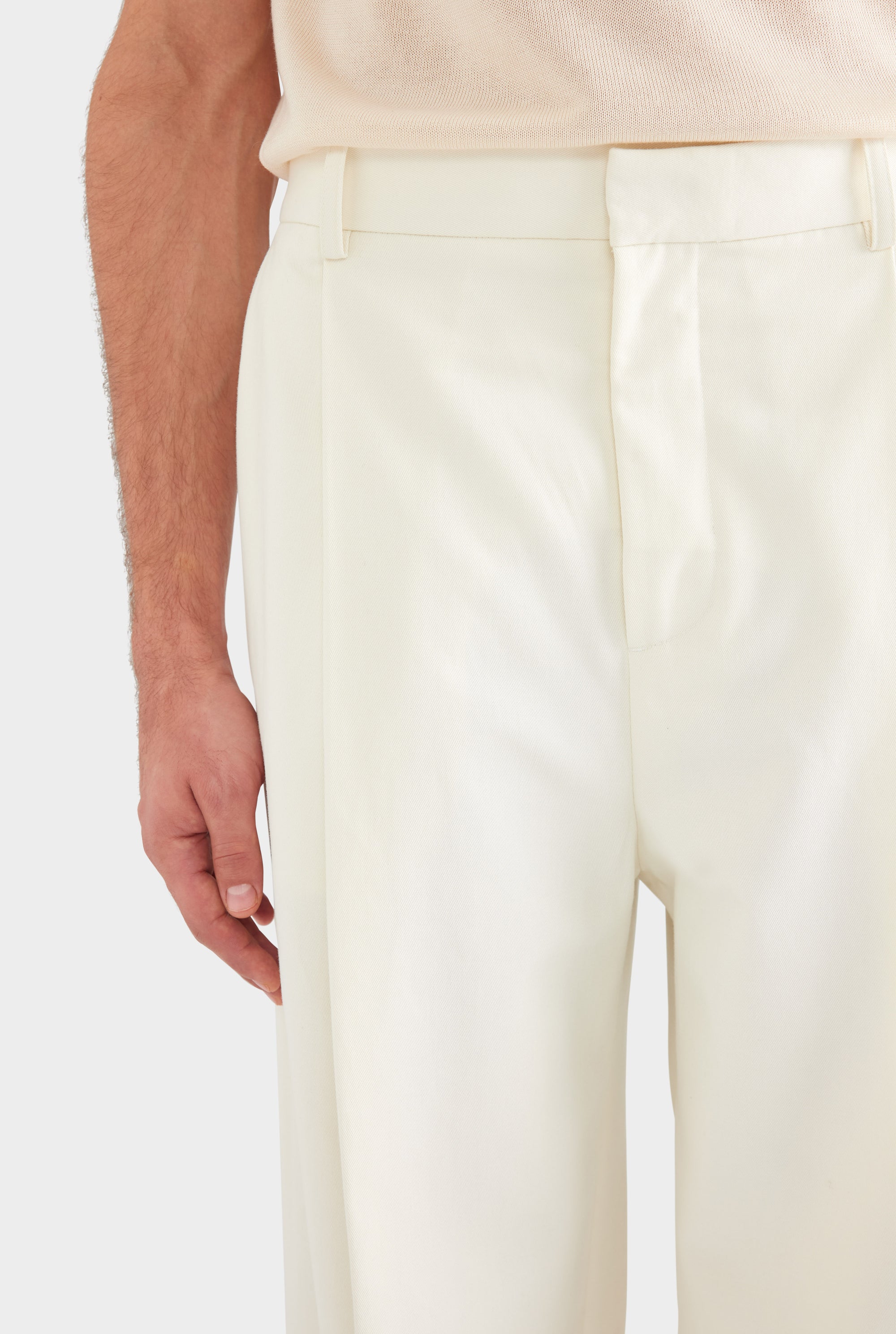 Relaxed Pleated Cotton Twill Trouser - Cream