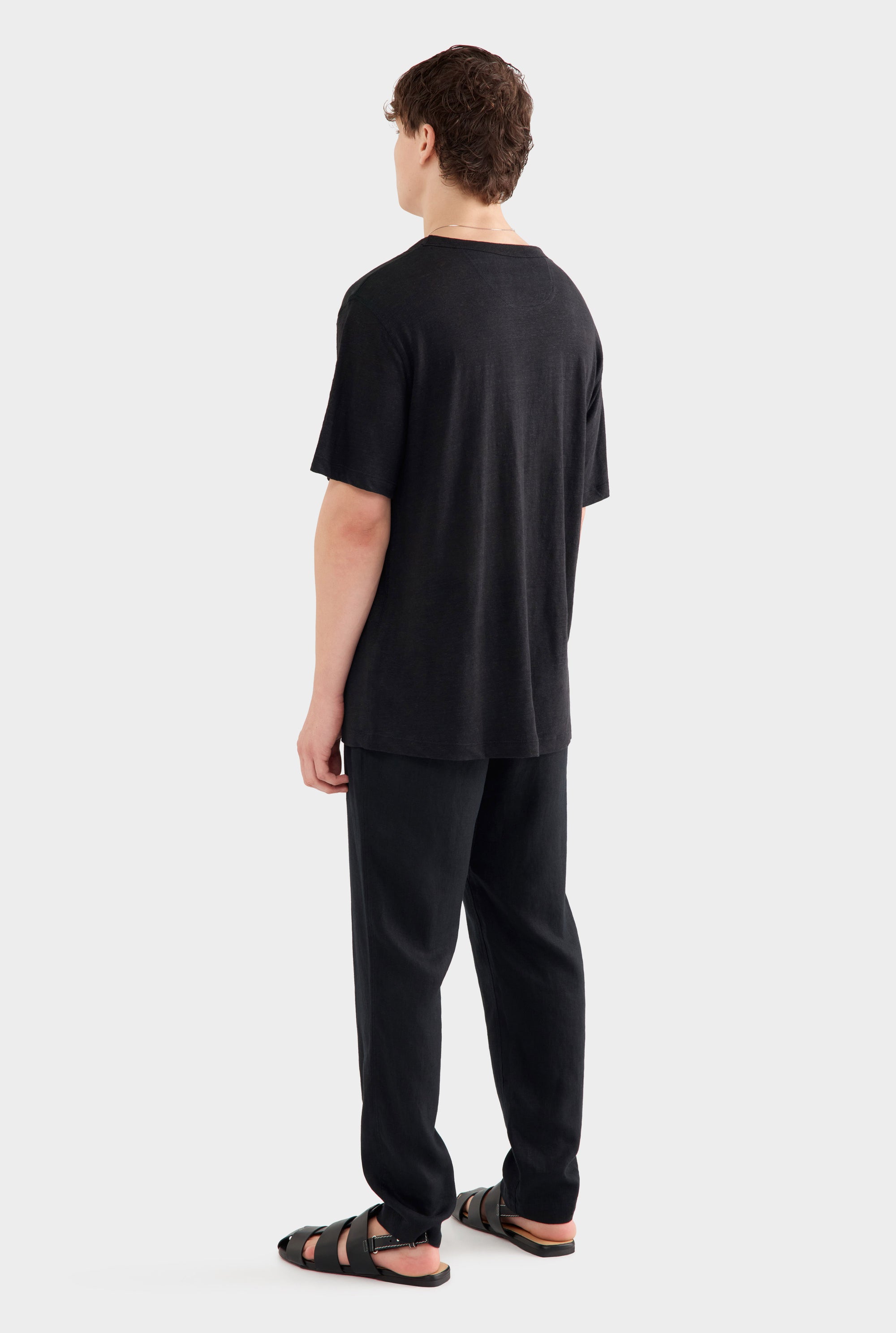 Coverstitch Linen T-Shirt - Black