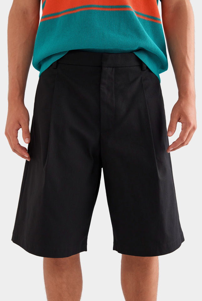 Cotton Canvas Pleated Bermuda Short - Black