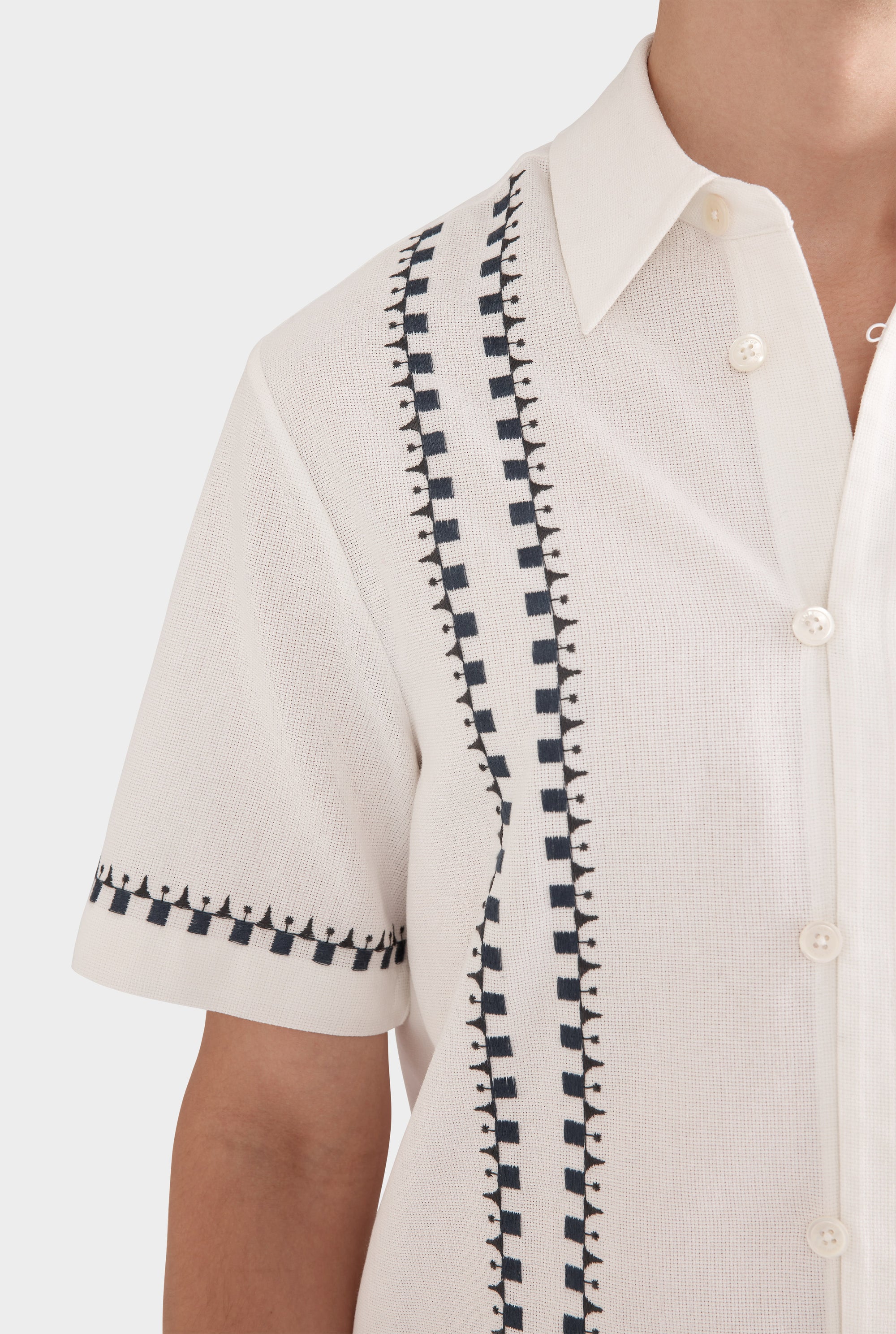 Embroidered Cotton Mesh Short Sleeve Shirt - Off White/Geo Embroidery