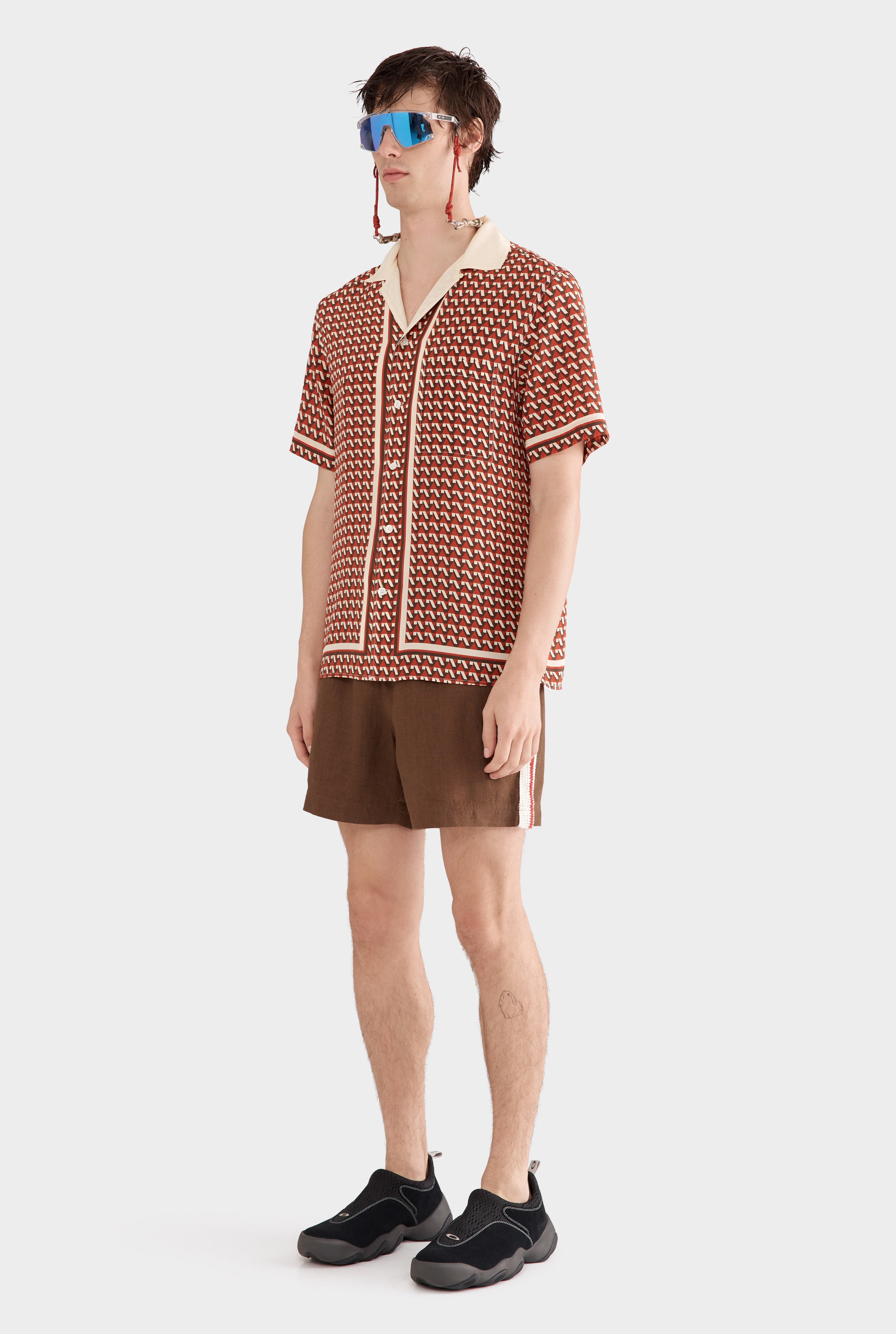 Flat Hem Short Sleeve Silk Camp Collar Shirt - Cocoa/Red V Monogram