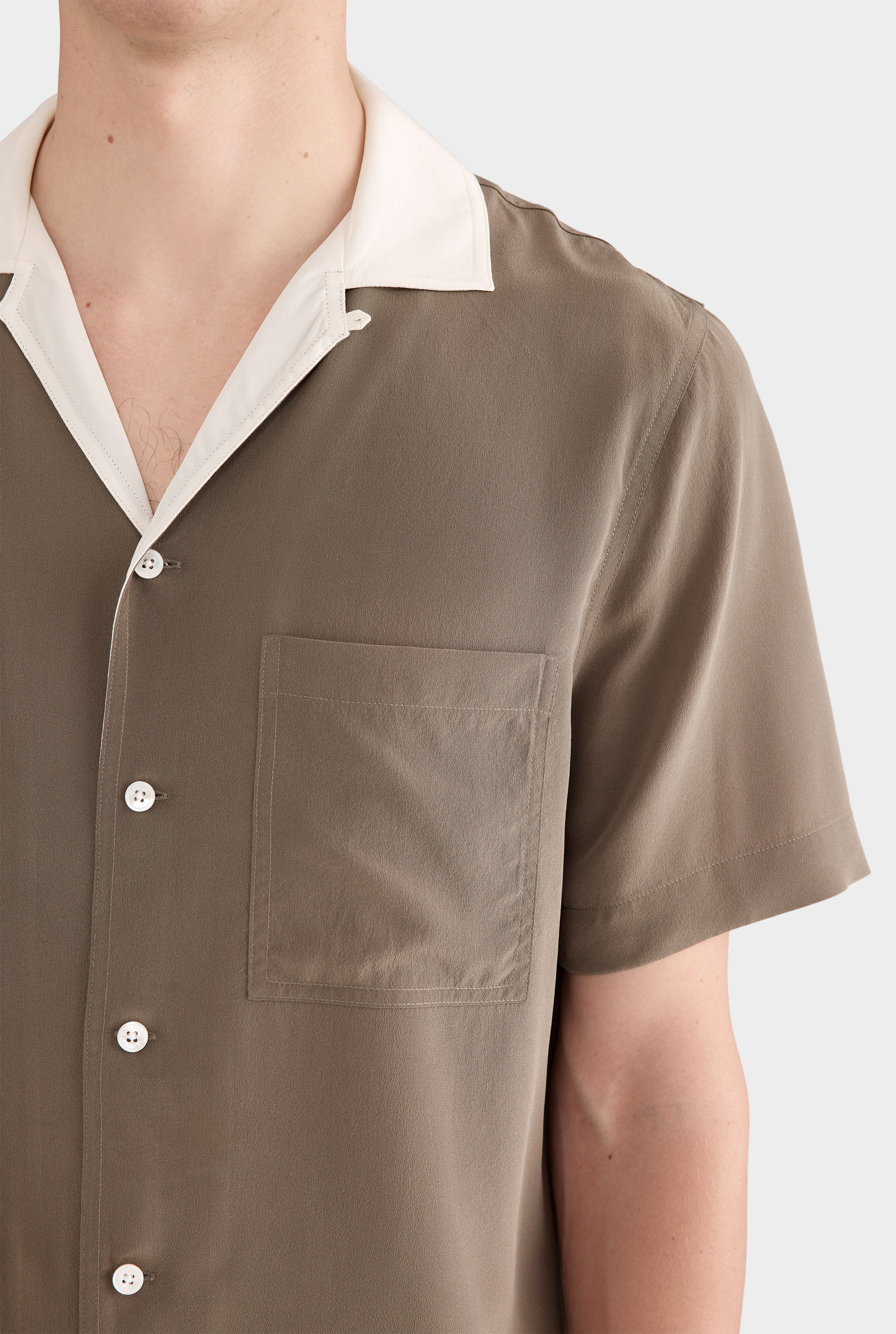 Flat Hem Short Sleeve Silk Camp Collar Shirt - Olive/Cream