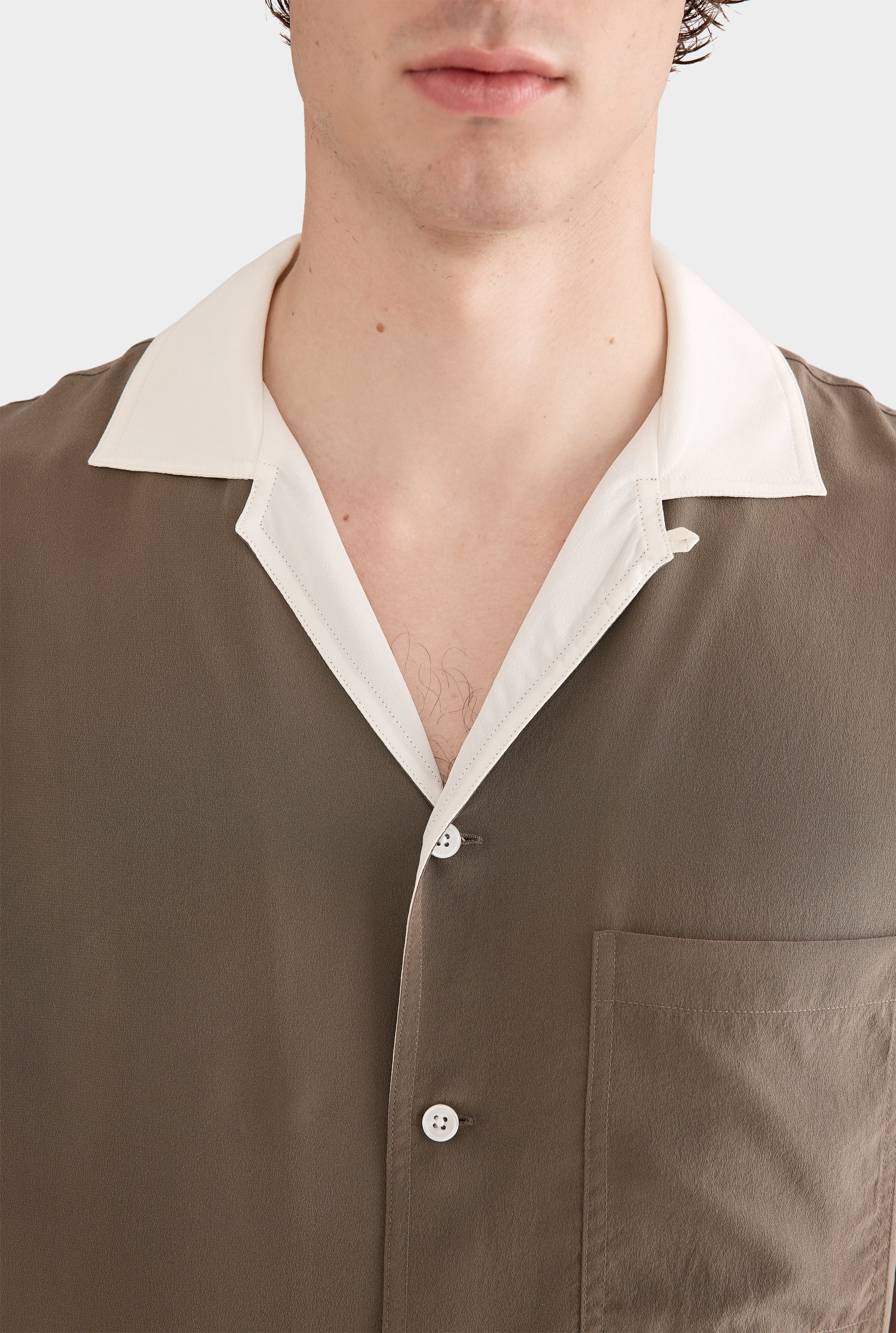 Flat Hem Short Sleeve Silk Camp Collar Shirt - Olive/Cream