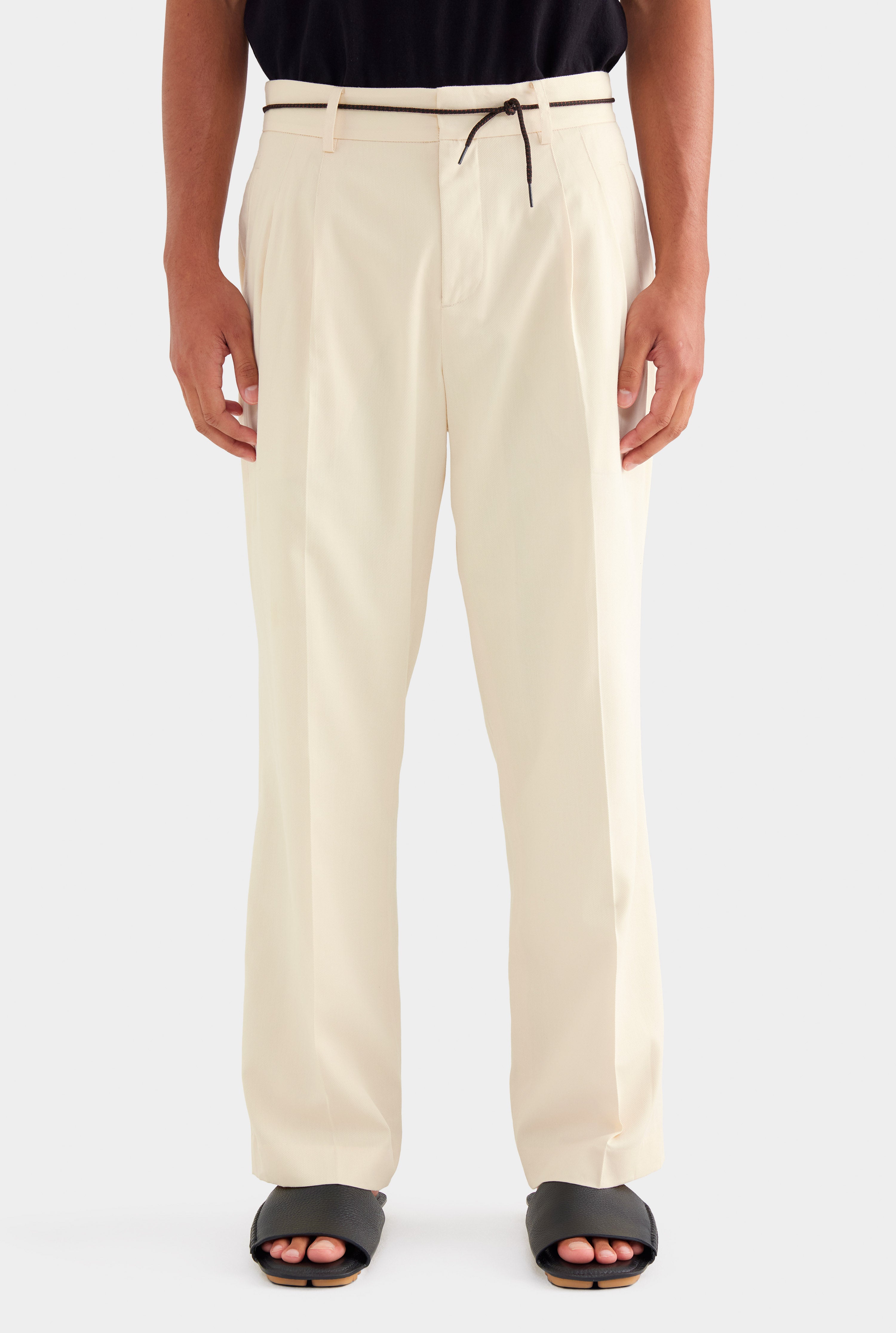 Tailored Pleat Trouser - Cream