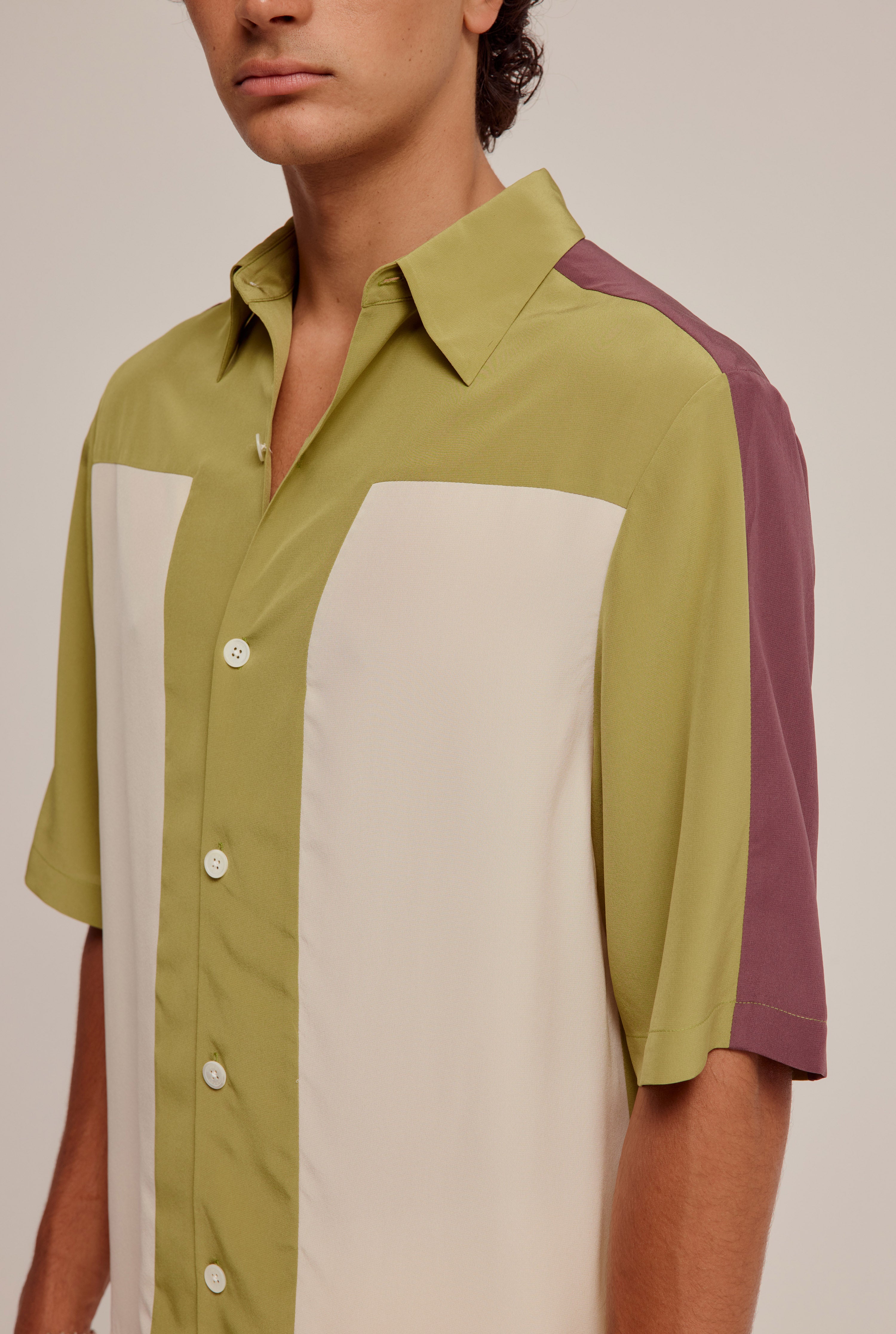 Short Sleeve Silk Panelled Shirt - Moss Green/Antique White/Huckleberry