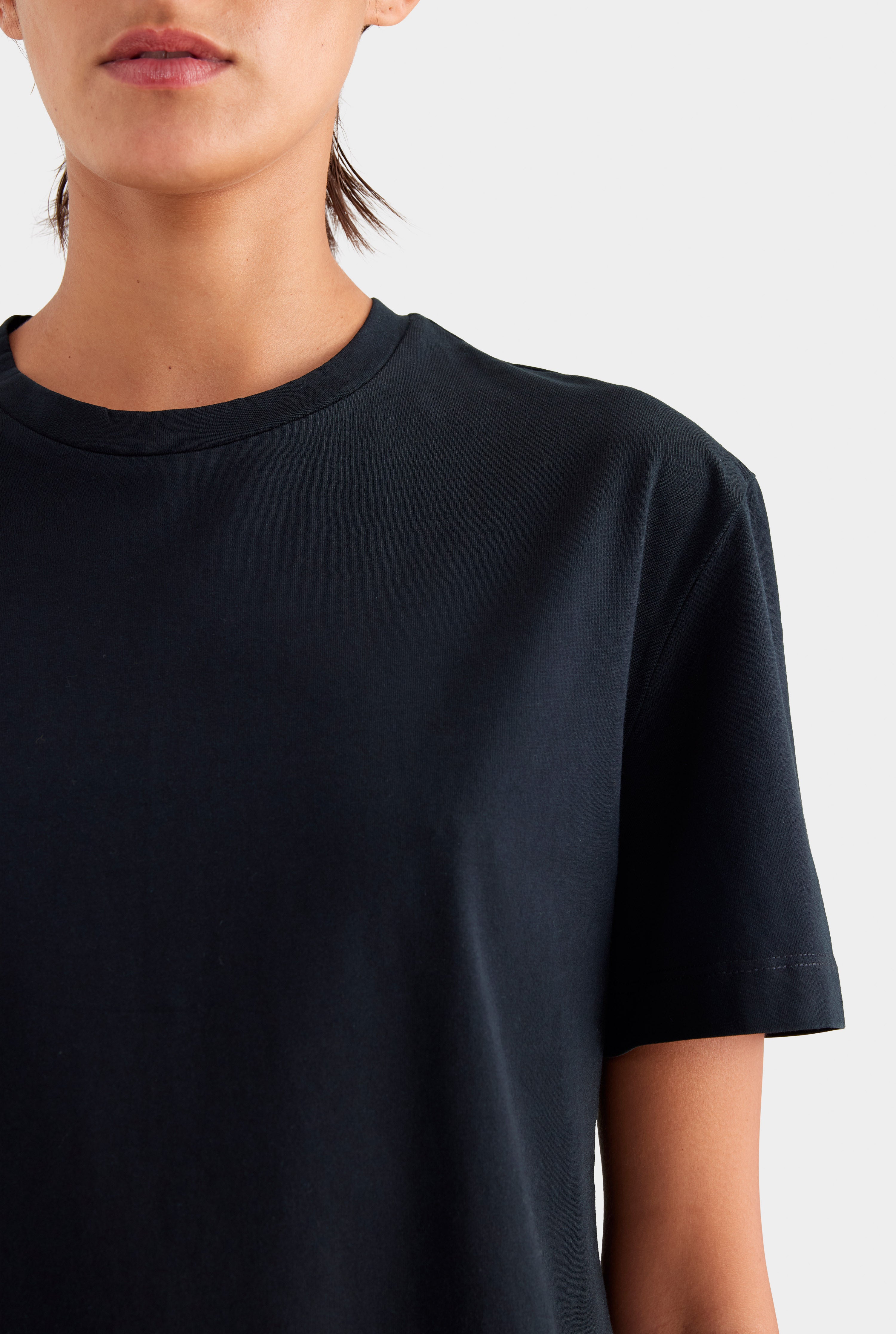 Relaxed Tee - Black