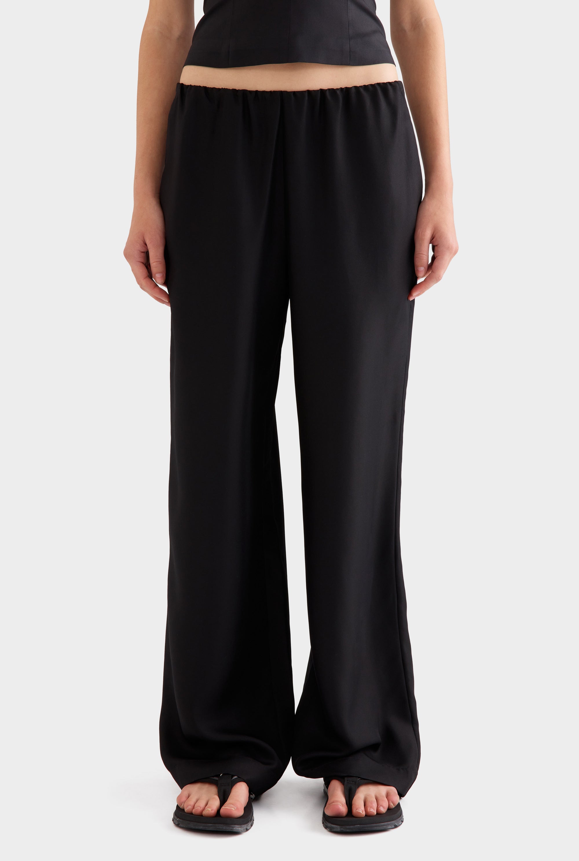 Silk Relaxed Pant - Black