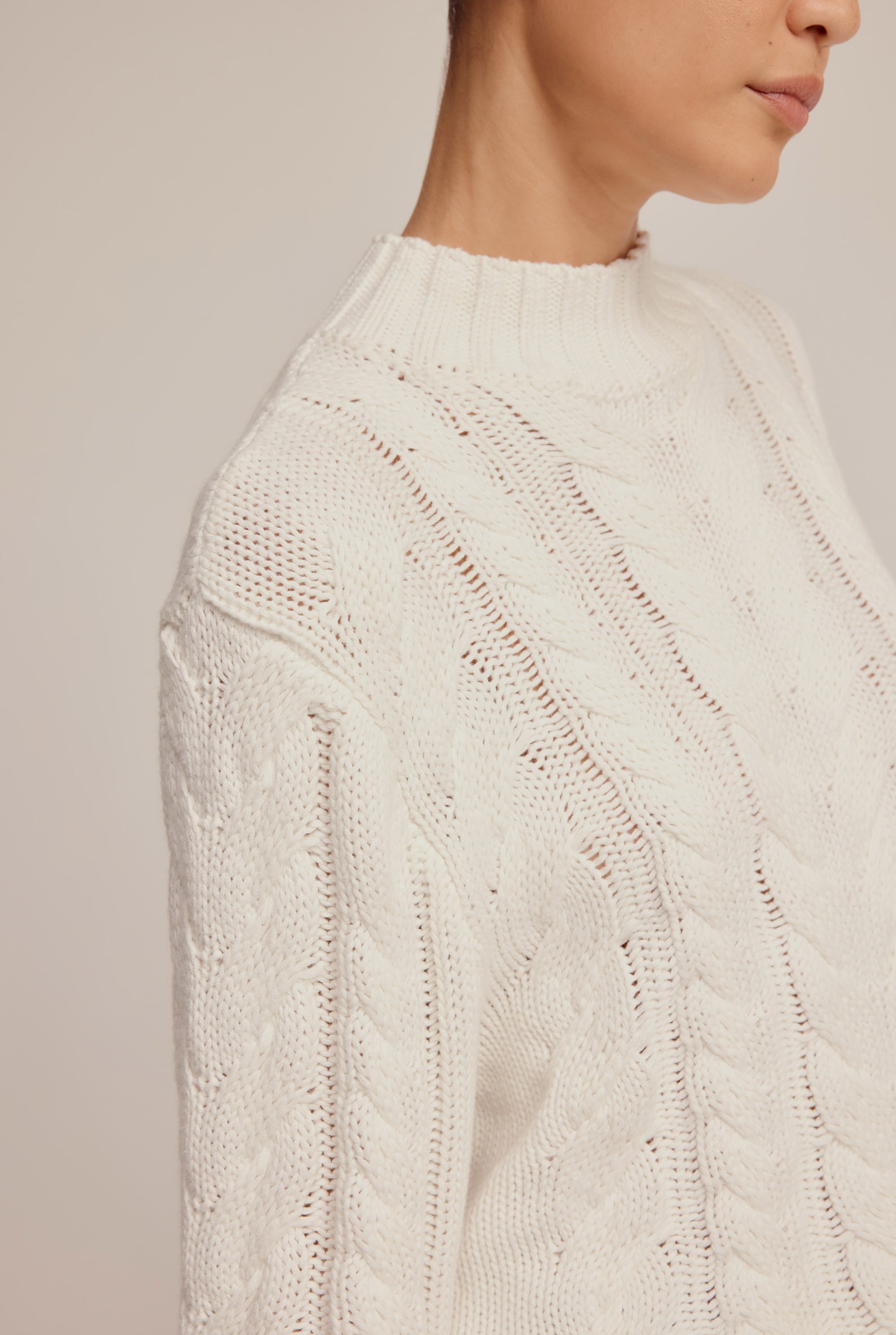 Cotton Cashmere Cable Knit Sweater - Off White