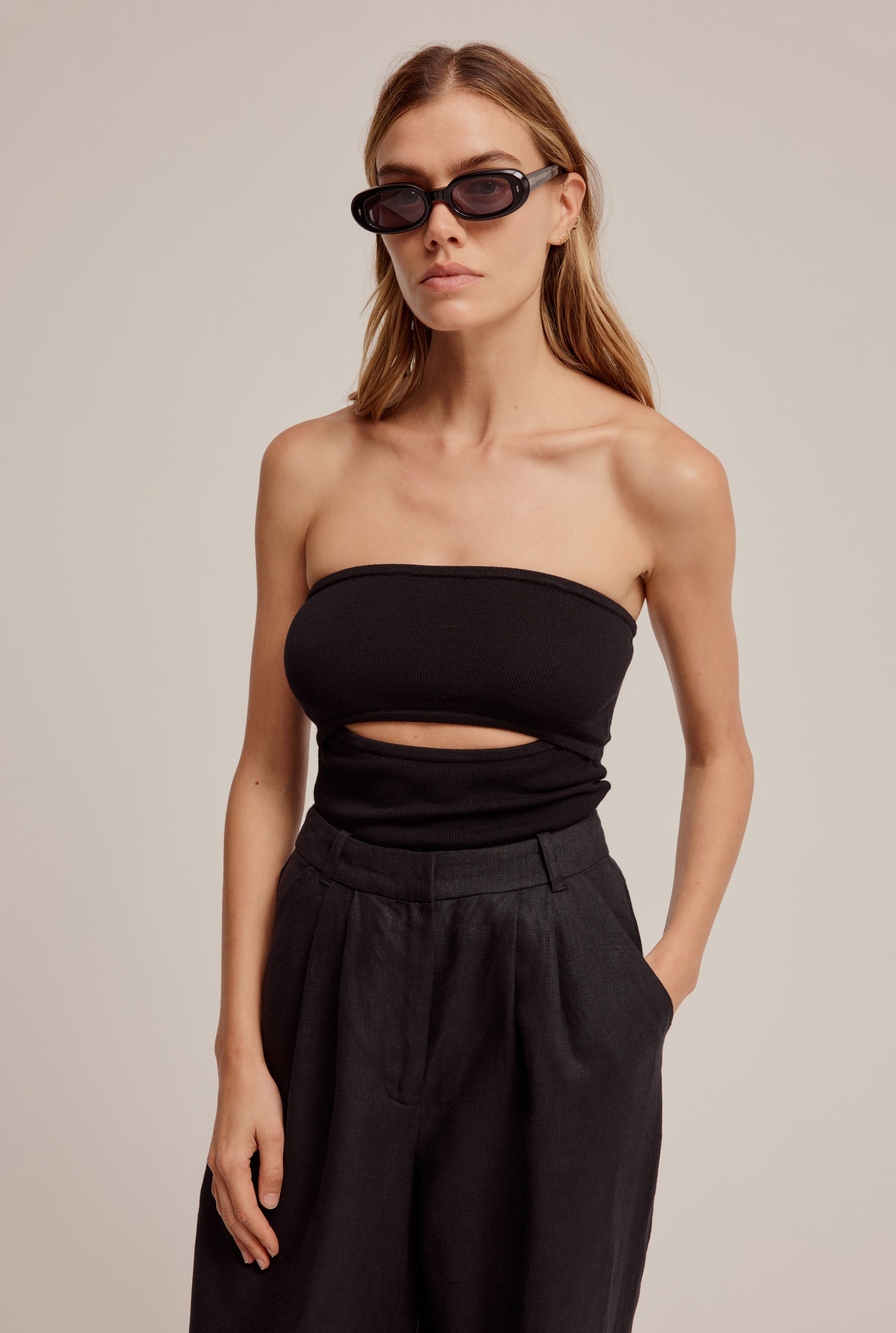 Cut Out Strapless Knit Top - Black